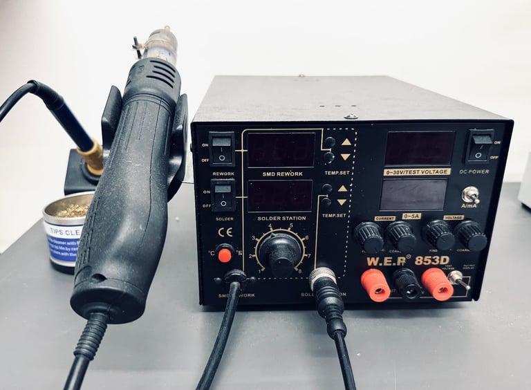[RRP £179] 3 in1 DC Power Supply SMD Soldering Rework Station Hot Air Gun