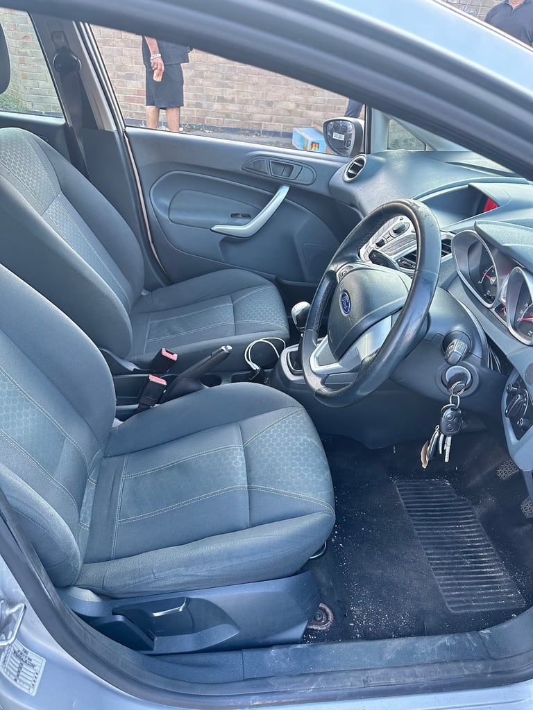 2009 Ford Fiesta 1.4 Zetec 5dr HATCHBACK Petrol Manual