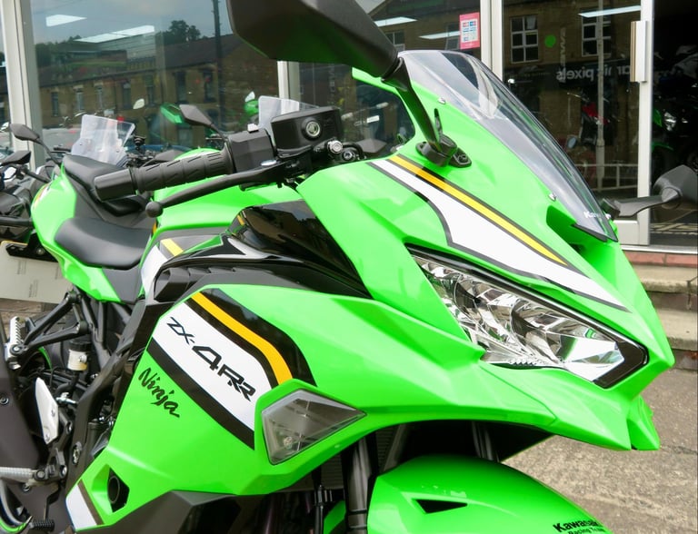 KAWASAKI NINJA ZX-4RR 2025