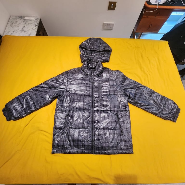 image for 99% new Bossini 90% Down waterproof ski jacket hooded coat Size L