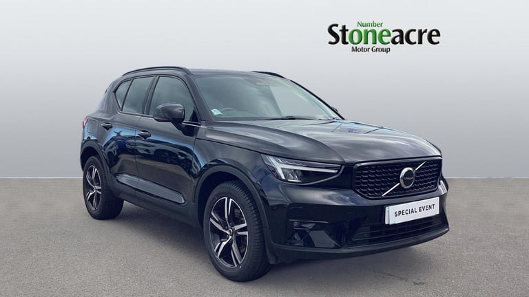 2023 Volvo XC40 Plus Dark B3 (163 hp) ESTATE Petrol/Electric Hybrid Automatic