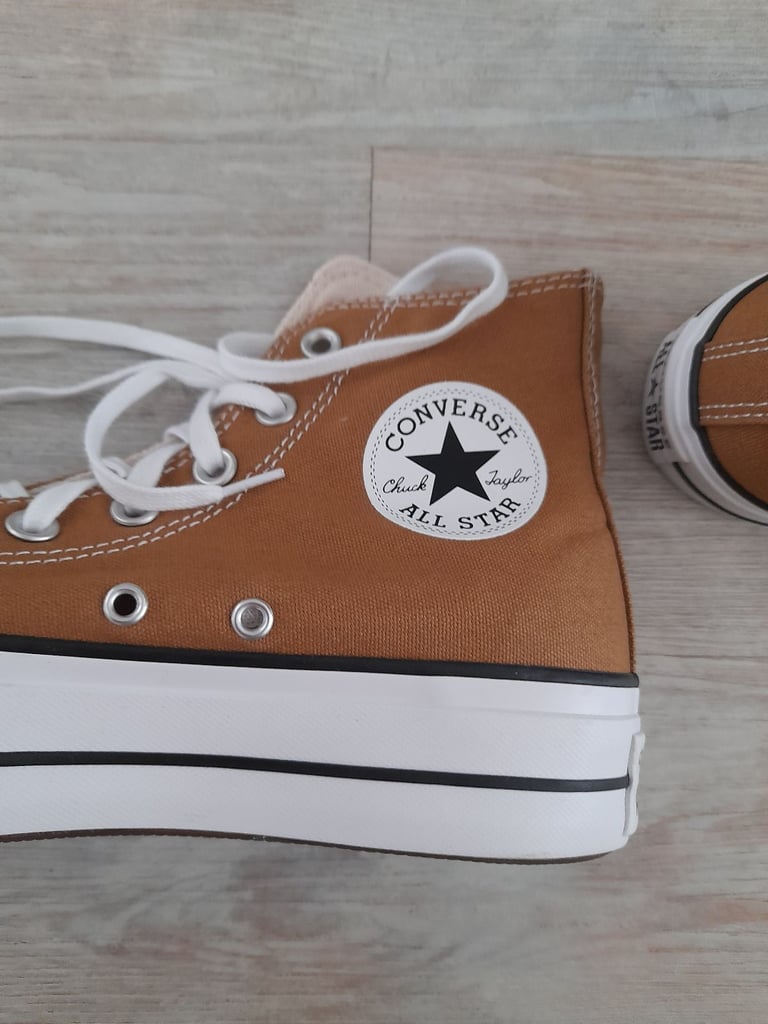 Converse high tops5.5.new in box