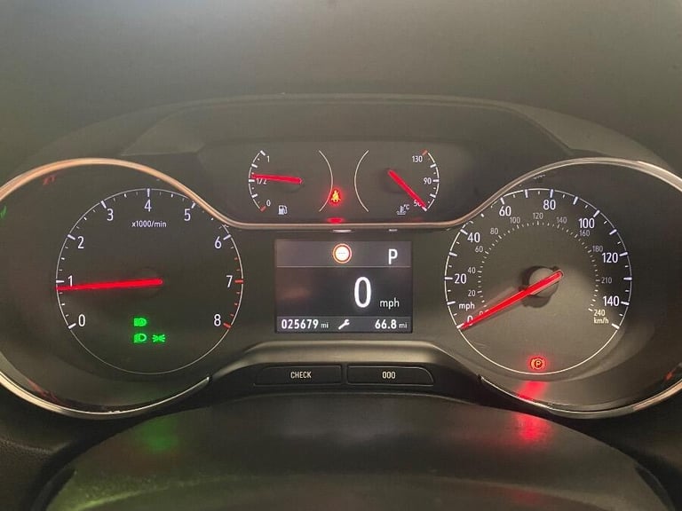  Vauxhall Grandland X 1.2 Turbo Gpf Sport Nav Suv 5dr Petrol Auto Euro 6 (s/s) (130 Ps) Petrol Au...