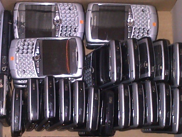 image for BLACKBERRY CURVE JOBLOT 