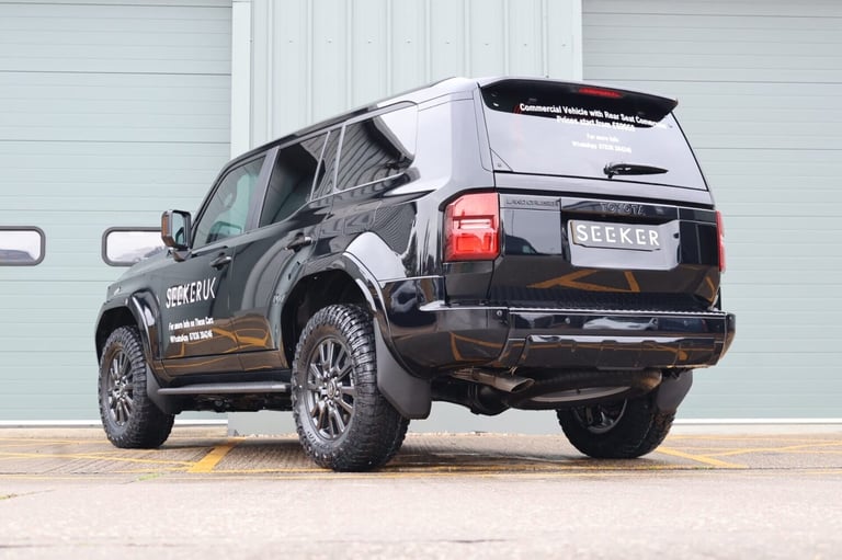 2025 Toyota Land Cruiser BRAND NEW COMMERCIAL REAR PRIVACY GLASS Hi GLOSS FINISH  MUD TERRAIN TYR...