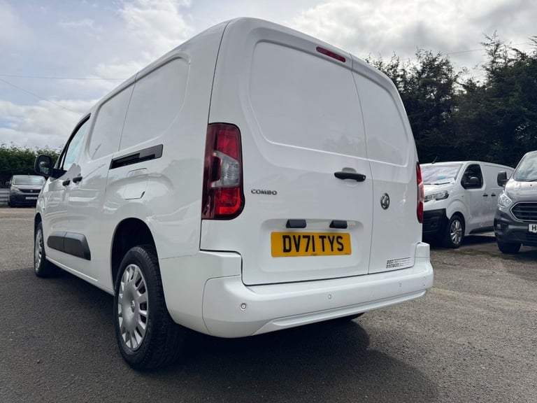2021 Vauxhall Combo 1.5 Turbo D 2300 Sportive Panel Van 6dr Diesel Manual L2 H1 Euro 6 (100 ps) P...