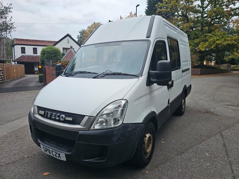 image for IVECO DAILY 2.3 HIGH ROOF CREW VAN 6 SEATS NO VAT LOW MILES 69k READY FOR WORK 