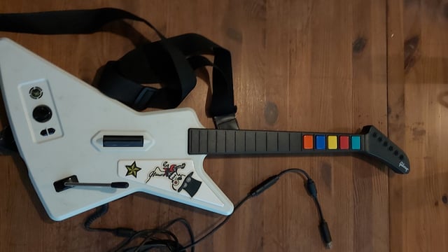 Xbox 360 Gibson X-plorer Wired Guitar Hero 2 Controller | in Brackla,  Bridgend | Gumtree