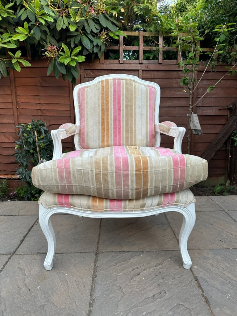 Elegant French Louis XVI Style Fabric Armchair - Great Condition