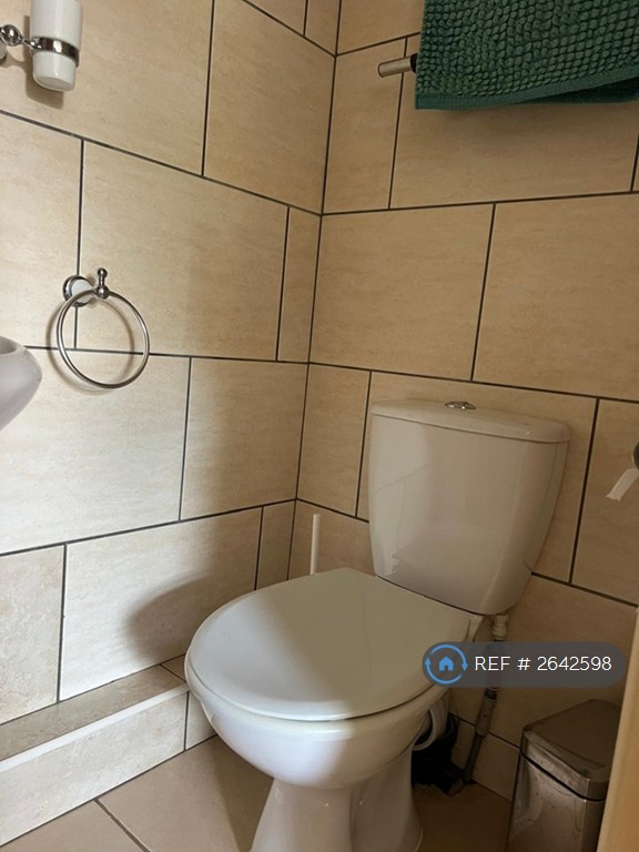 Studio flat in Old Shaws Lane, Howe Street, Chelmsford, CM3 (#2642598)