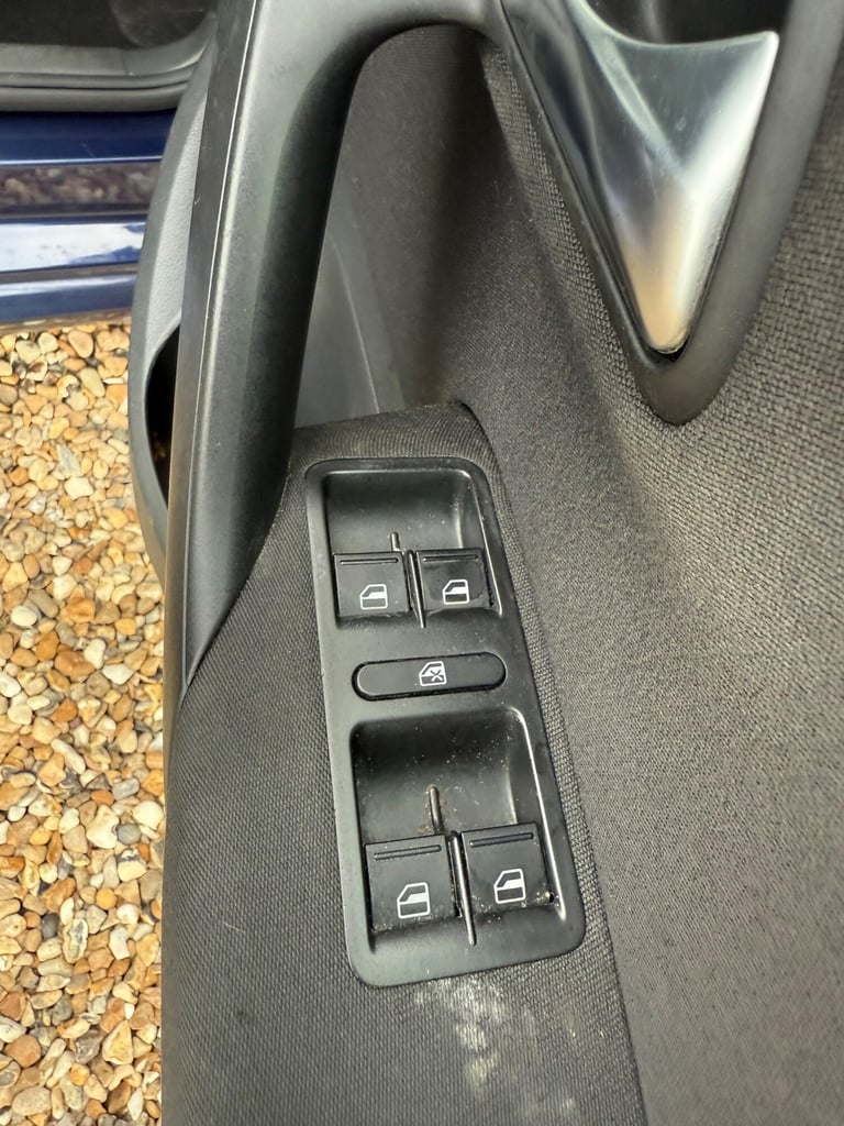 2010 Volkswagen Polo 1.2 70 SE 5dr HATCHBACK PETROL Manual