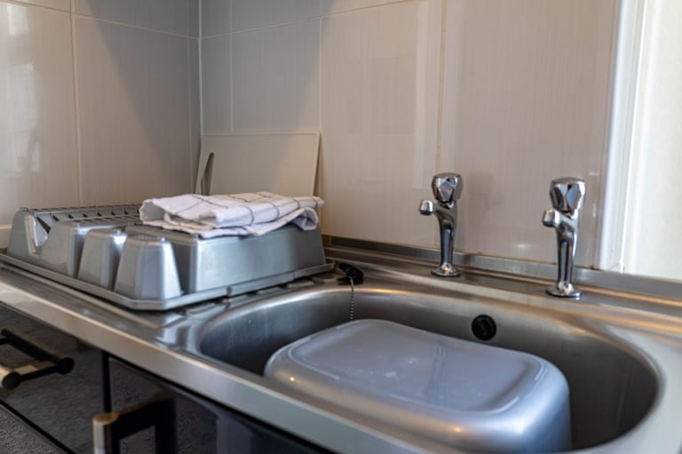 Flat 3 Blackpool | Furnished 1-BR Flat in Blackpool | Wi-Fi, Kitchen
