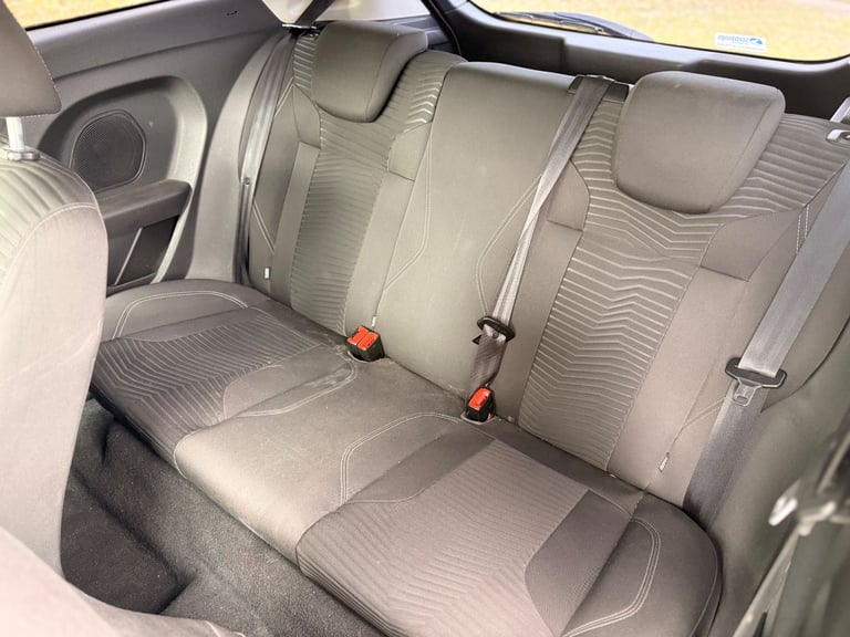 2014 FORD FOCUS ZETEC 1.0 - £20 ANNUAL ROAD TAX