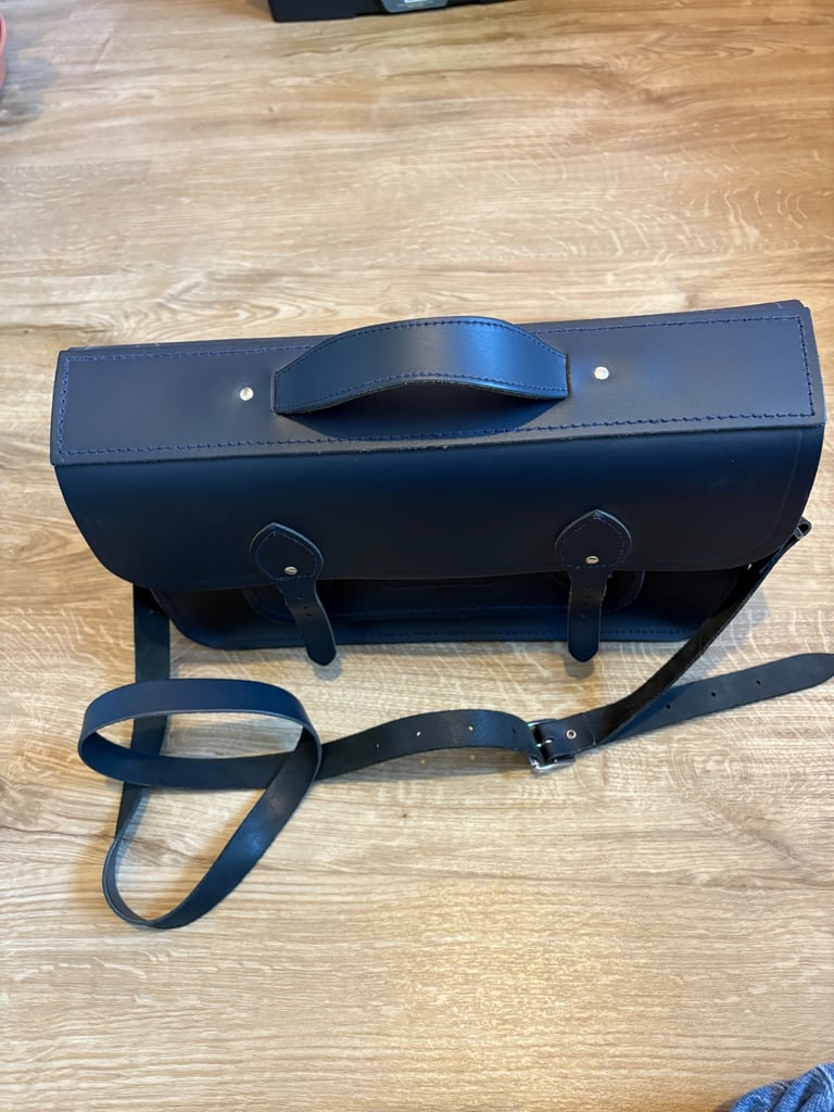Large Cambridge satchel 
