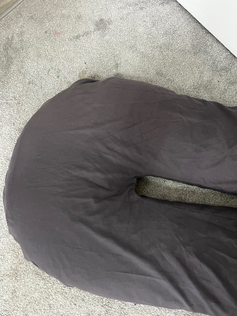 Maternity pillow