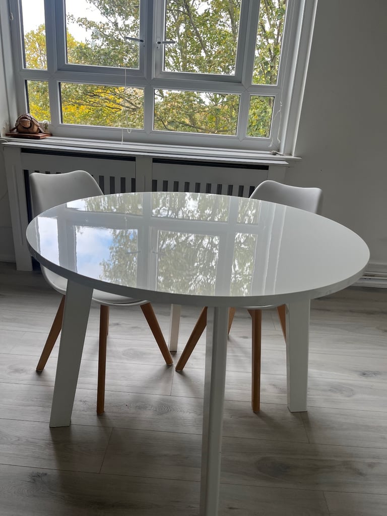 House clearance! Dining table - 4 seater