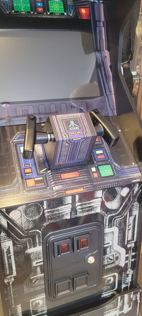 Vintage starwars Arcade machine atari