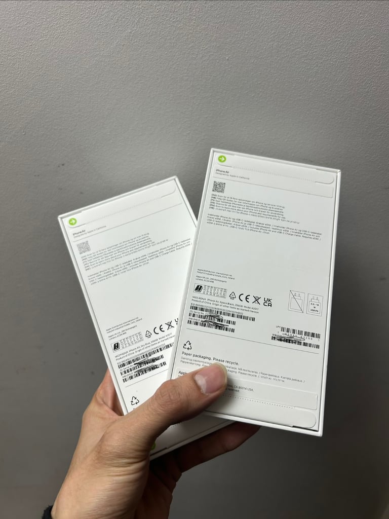 Brand new 17 air 256GB sealed , 1 year Apple warranty