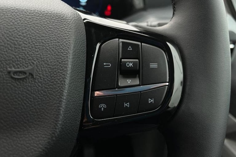 2025 Ford Transit Custom 2.5 320 Duratec 11.8kWh Limited Crew Van Double Cab Petrol Plug-in Hybri...