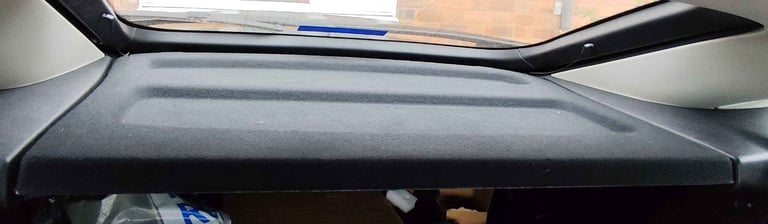 image for FORD MONDEO MK4 BLACK HATCHBACK PARCEL SHELF LOAD COVER £35  