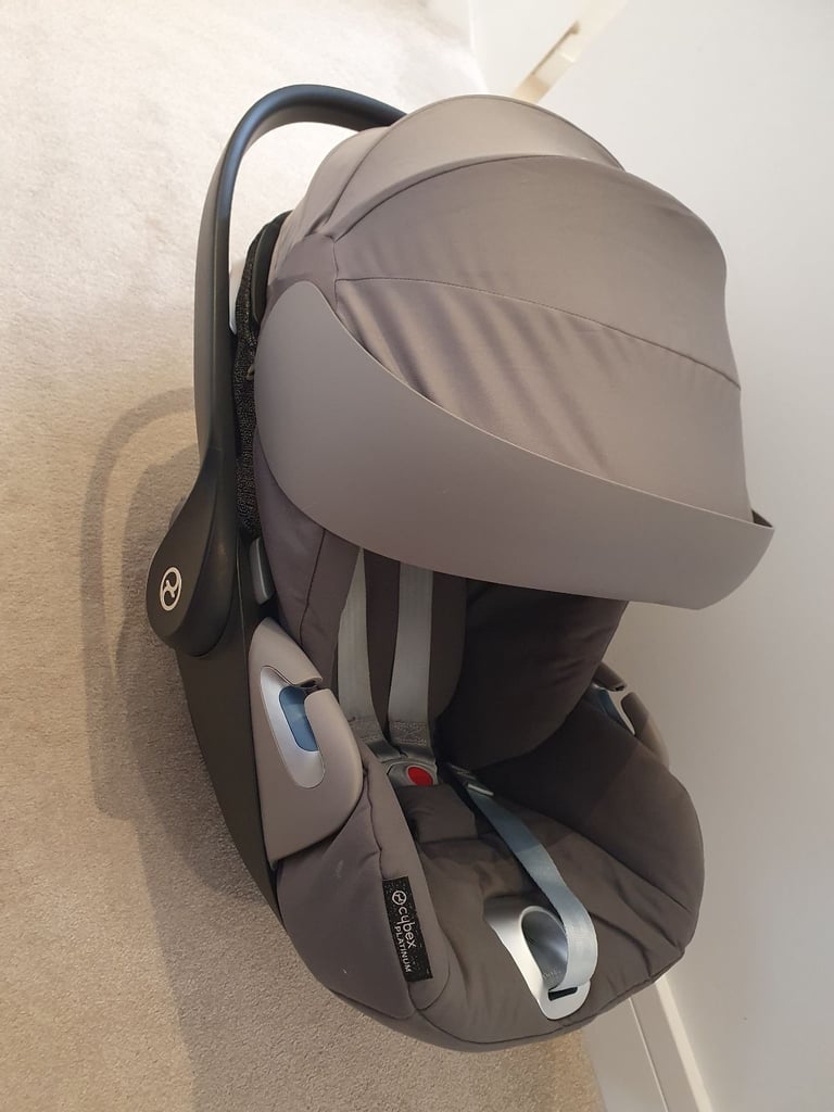 image for Cybex Cloud Z i-Size Plus Baby Car Seat 2019 (Manhattan Grey)