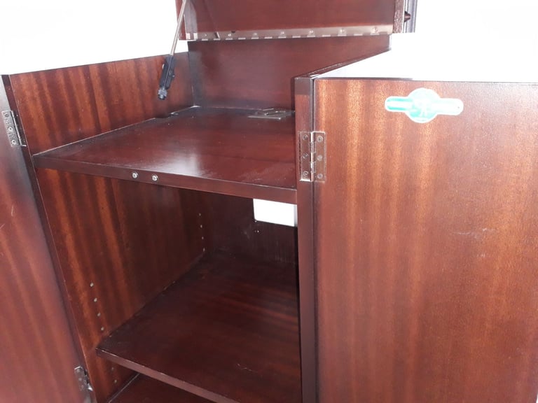 Mahogany hi-fi cabinet