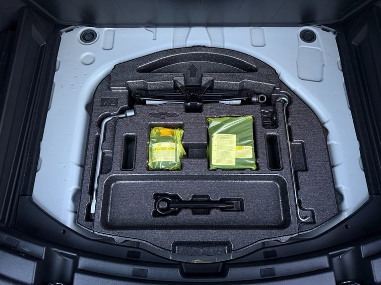 2022 Toyota Corolla TOURING ESTATE GX WHITE 1.8L PETROL HYBRID ELECTRIC AUTOMATIC 5 SEATER Estate...