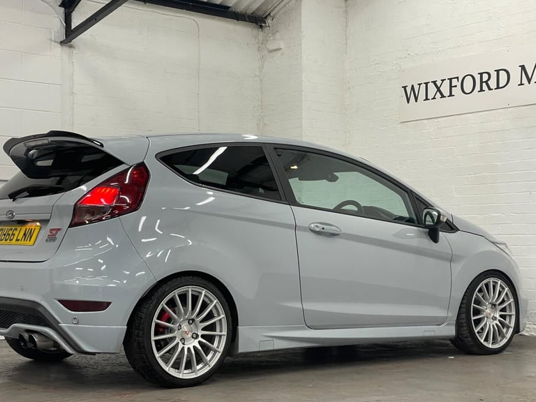 2016 Ford Fiesta 1.6T EcoBoost ST-200 Euro 6 3dr HATCHBACK Petrol Manual