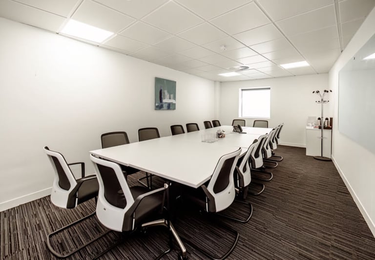 EC2R Spaces For 3 to 260 Desks - Private Offices to Rent in Bank