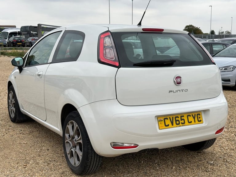 2015 Fiat Punto 1.2 Easy + Euro 6 3dr HATCHBACK Petrol Manual