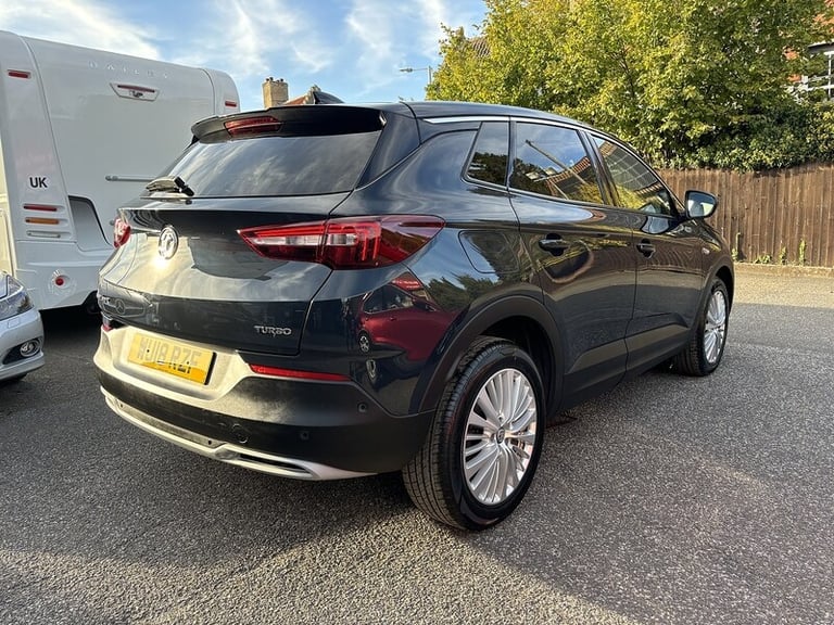 2018 Vauxhall Grandland X Turbo Tech Line Nav SUV Petrol Manual