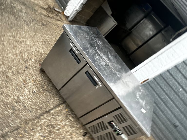 Commercial bench fridge counter fridge pizza fridge cafe shop restaurant 