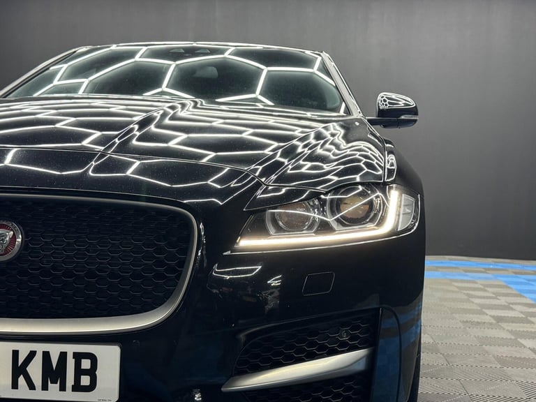 2018 Jaguar XF 2.0d R-Sport Auto Euro 6 (s/s) 4dr SALOON Diesel Automatic