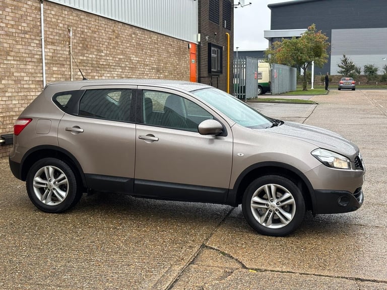 2010 Nissan Qashqai 1.5 dCi Acenta 5dr HATCHBACK Diesel Manual