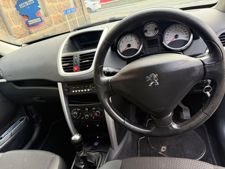 Peugeot, 207, Hatchback, 2012, Manual, 1360 (cc), 5 doors