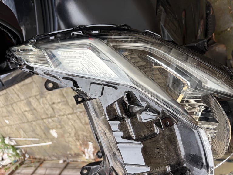 HONDA PCX FRONT LIGHT