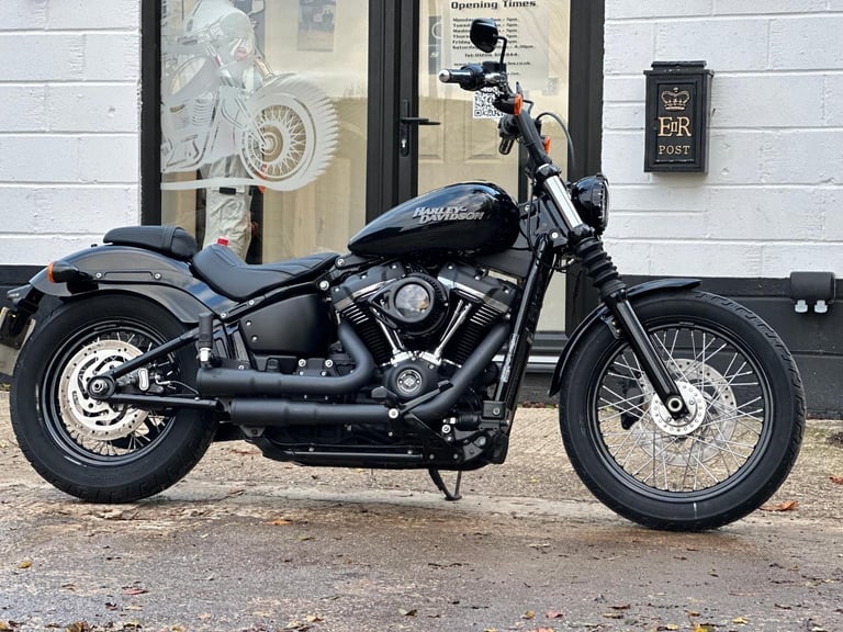 Harley-Davidson FXBB STREET BOB 1745