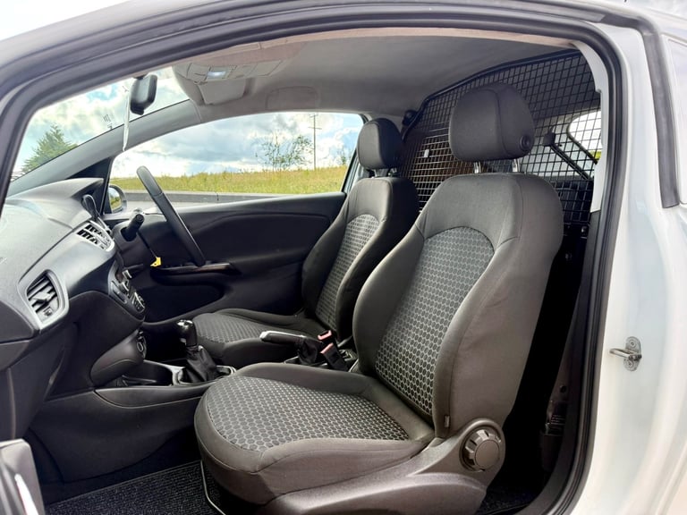 🏁 2015 Facelift Vauxhall Corsa Van 1.3 CDTi Ecoflex 75- PSVD, FSH, Bluetooth & DAB (No Vat) 🏁
