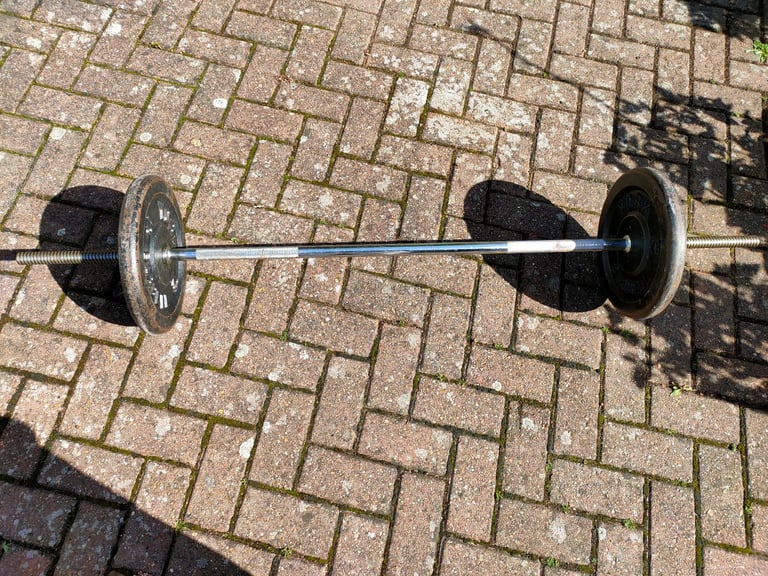 15 kg x 2 York Cast Iron Disc Weights with Barbell and safety spindle locks