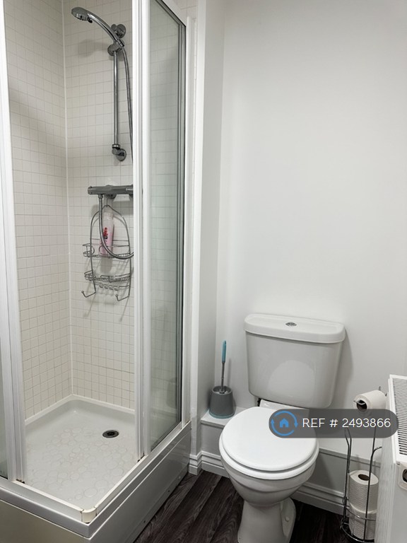 2 bedroom flat in Conyger Close, Great Oakley, Corby, NN18 (2 bed) (#2493866)