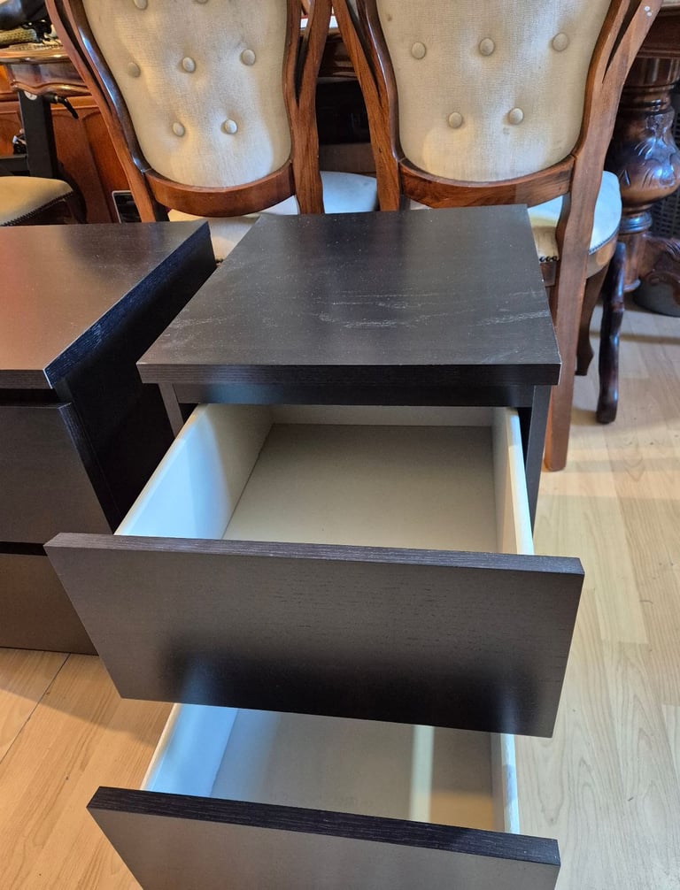 PAIR OF IKEA MALM CHEST OF DRAWERS 