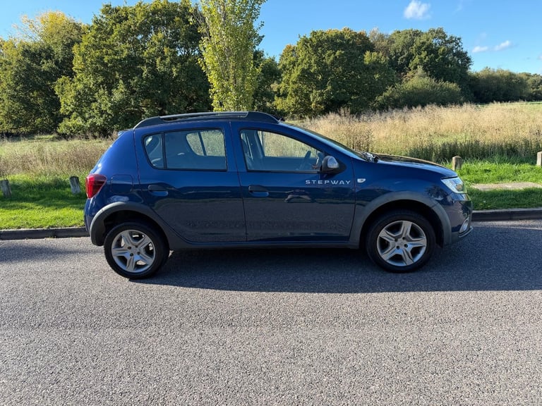 Dacia Sandero Stepway 0.9 TCe Comfort Euro 6 5dr PETROL MANUAL 2018/68