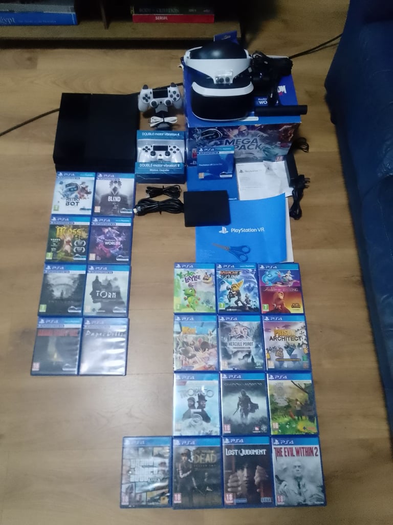 image for HUGE PS4 BUNDLE-PS4+PS VR+21 GAMES+EXTRAS