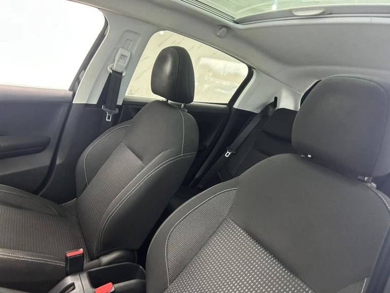 2018 Peugeot 208 1.2 PureTech Allure Premium Hatchback 5dr Petrol Manual Euro 6 (s/s) (82 ps Hatc...