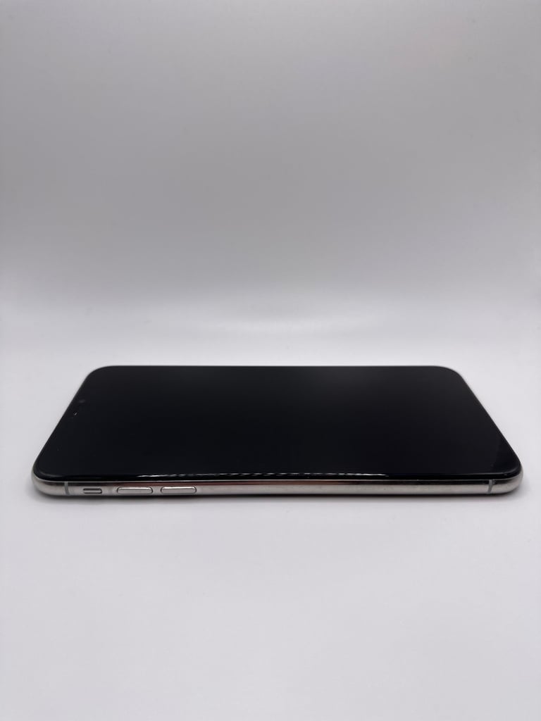 PRISTINE: 512gb Apple iPhone XS Max, White (UNLOCKED)