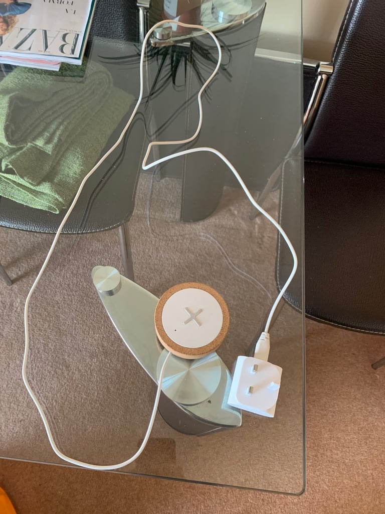 image for iPhone desk charger 