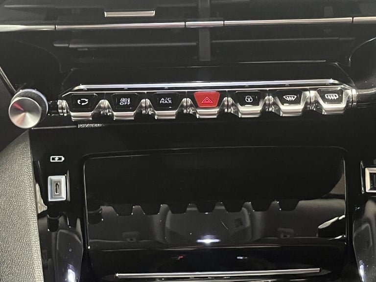 2020 Peugeot 2008 1.2 Puretech Allure Suv 5dr Petrol Manual Euro 6 (s/s) (100 Ps) HATCHBACK Petro...