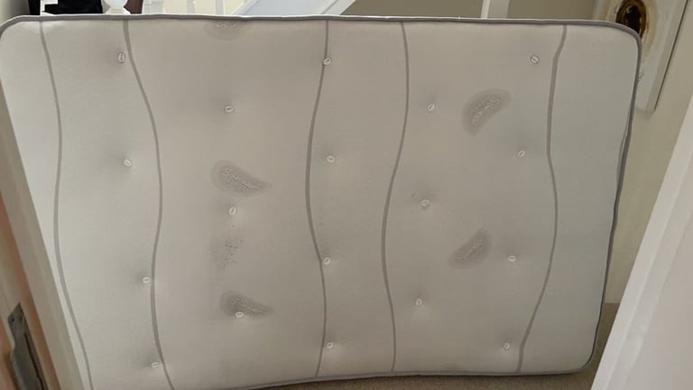 image for Good condition small double mattress