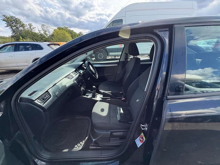 2014 Skoda Octavia 2.0 TDI CR SE 5dr HATCHBACK DIESEL Manual