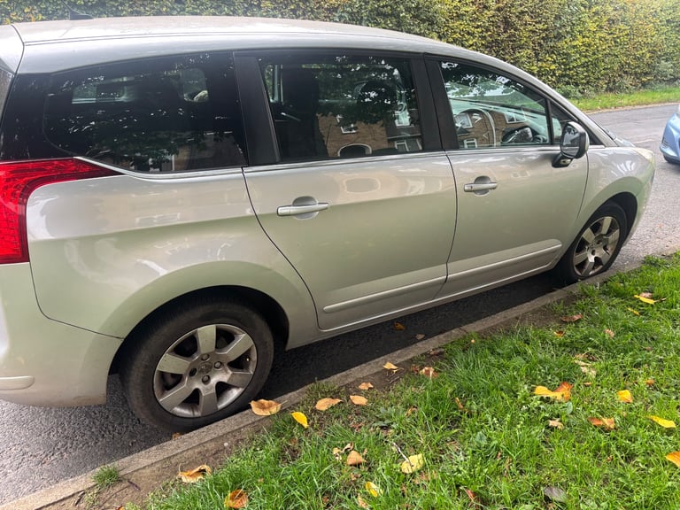 Peugeot, 5008, MPV, 2010, Semi-Auto, 1560 (cc), 5 doors